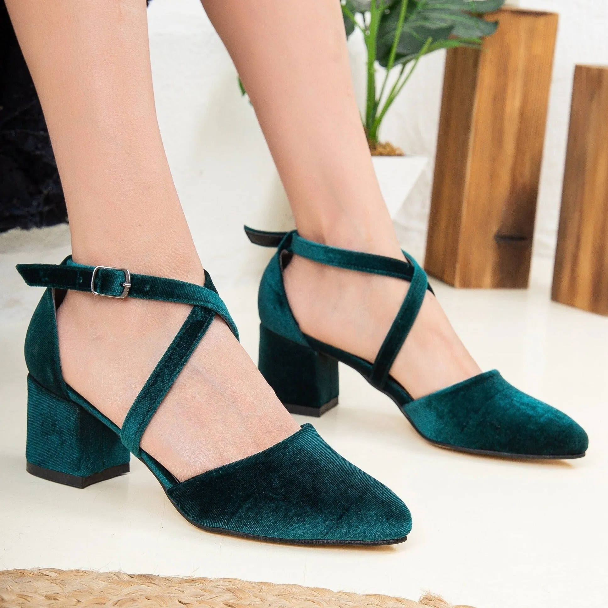 Dolly - Green Velvet Heels
