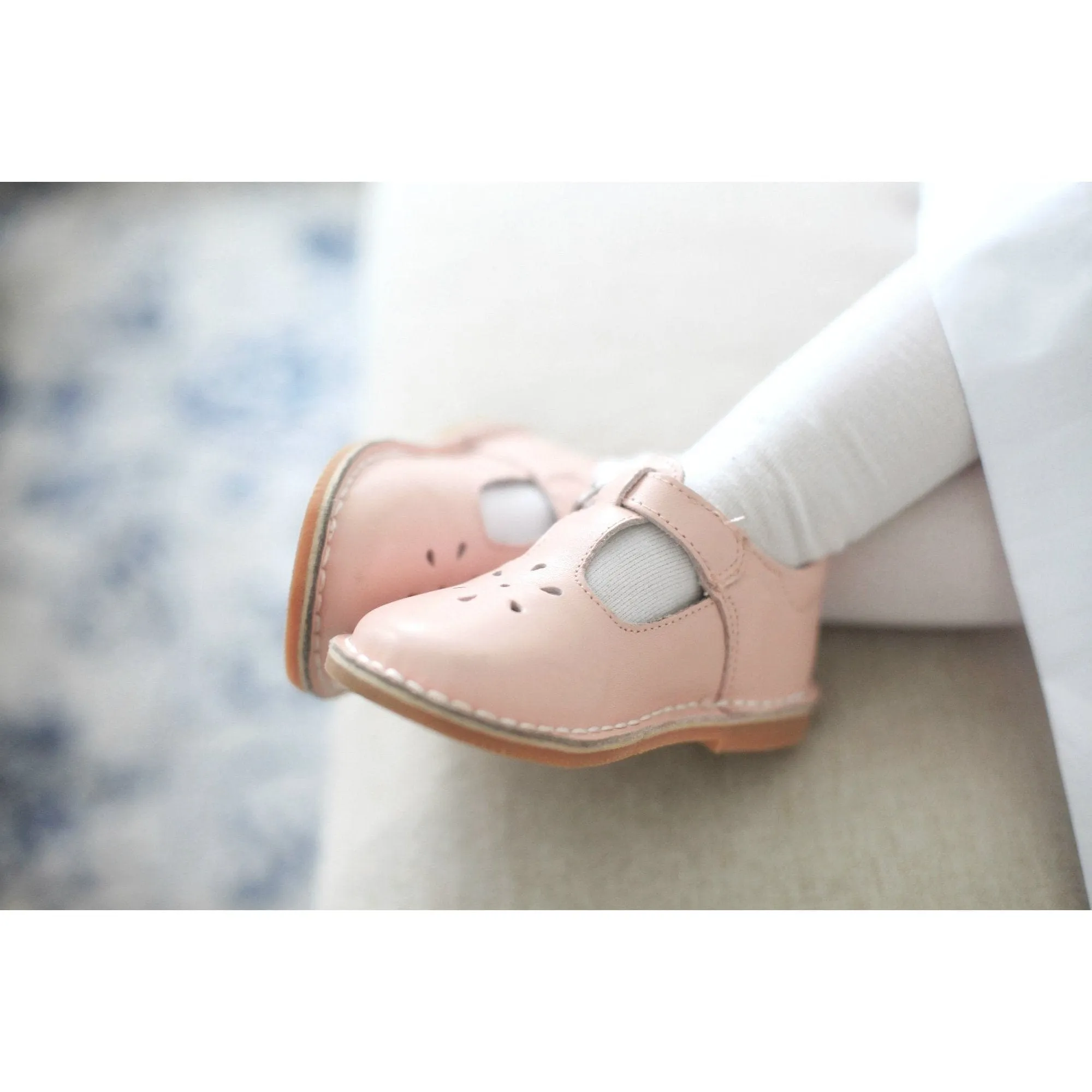 L'Amour Joy Classic Leather T-Strap Mary Jane in Pink