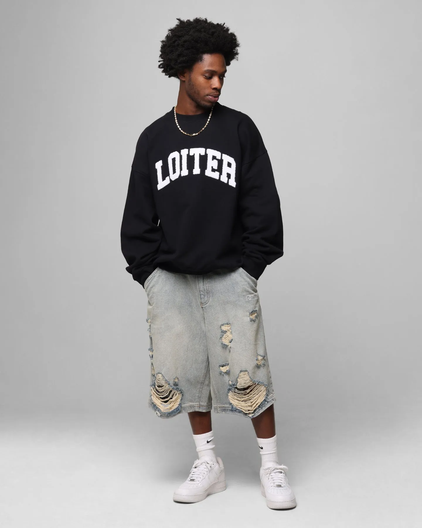 Loiter Arch Premium Crewneck Black