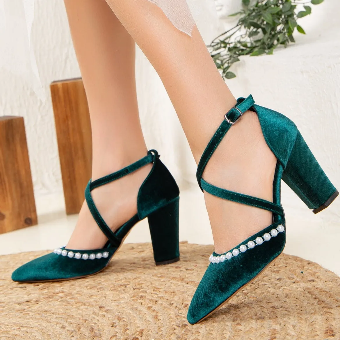Sina - Pearl Green Velvet Heels