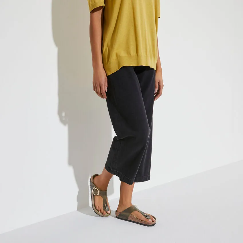 WOMEN'S BIRKENSTOCK GIZEH BIG BUCKLE SANDAL | OLIVE GREEN  OILED LEATHER