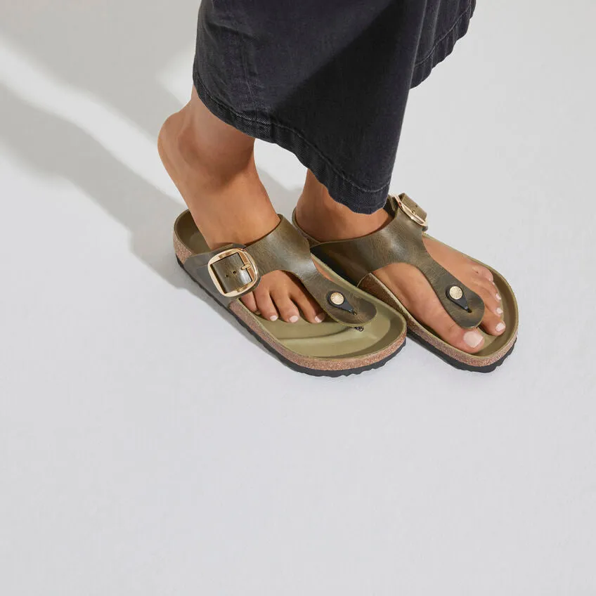 WOMEN'S BIRKENSTOCK GIZEH BIG BUCKLE SANDAL | OLIVE GREEN  OILED LEATHER